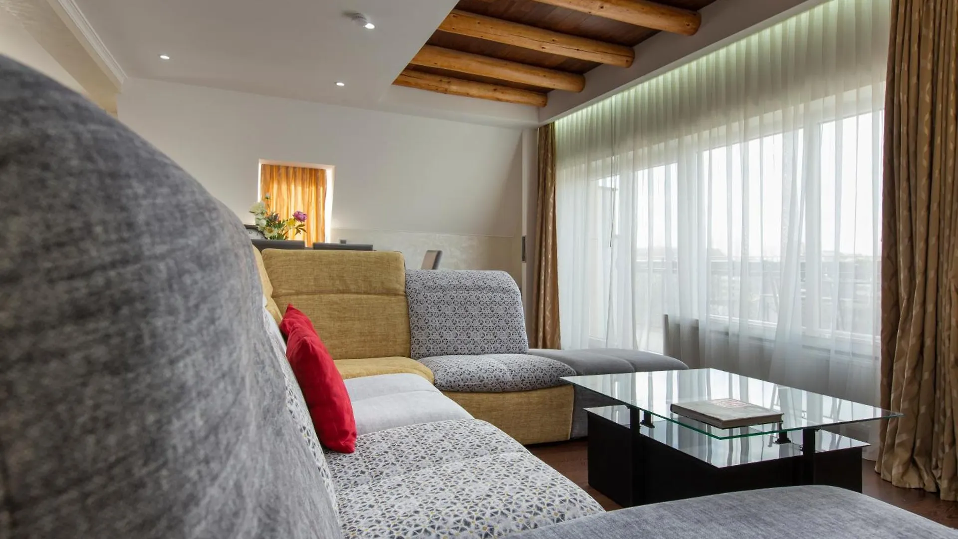 The Queen Luxury Apartments - Villa Vinicia Luxembourg 0*,