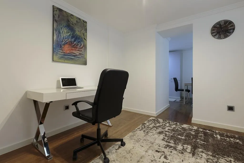 The Queen Luxury Apartments - Villa Vinicia Luxembourg 0*,  Luxembourg