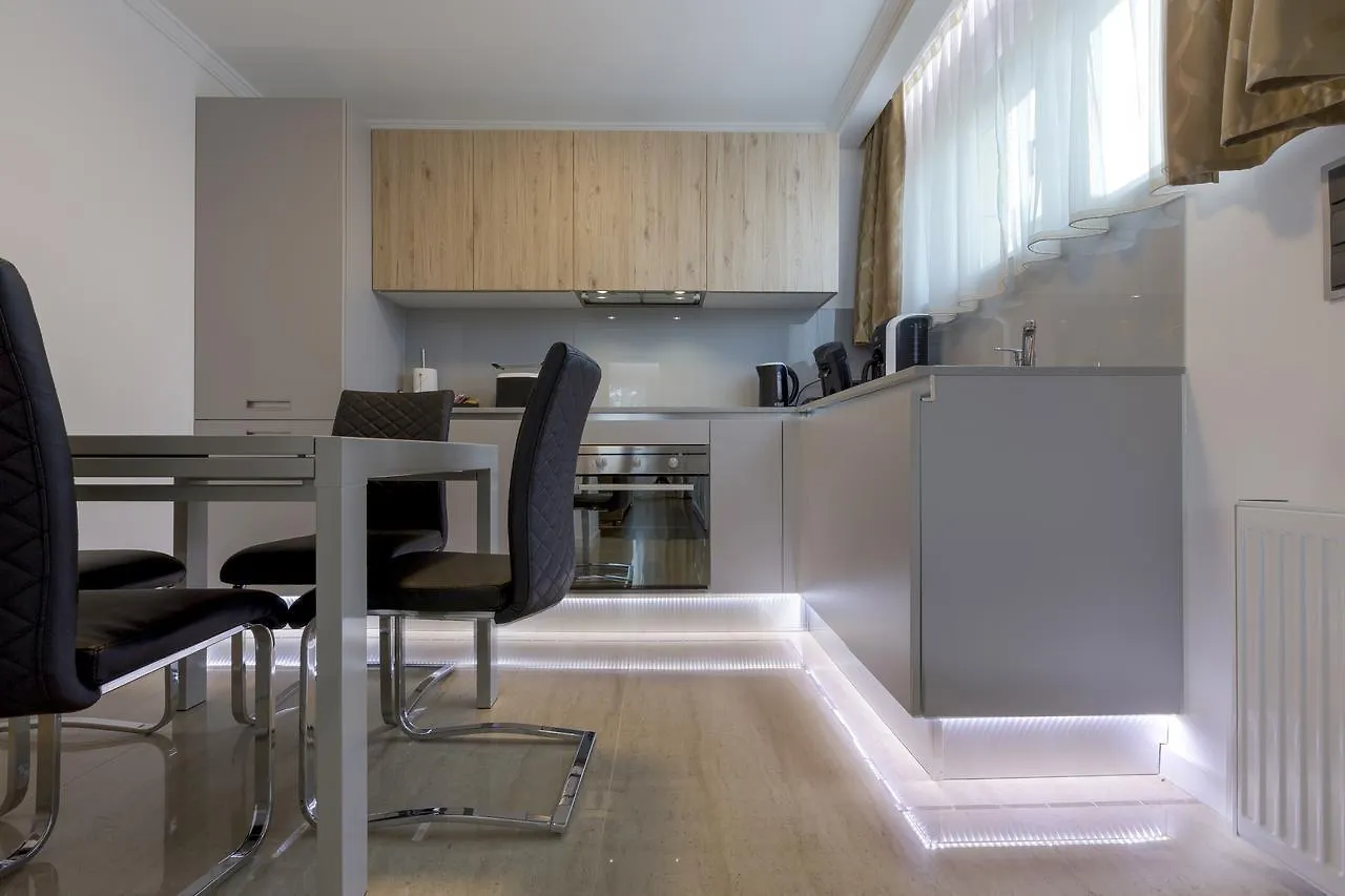 The Queen Luxury Apartments - Villa Vinicia Luxembourg Luxembourg