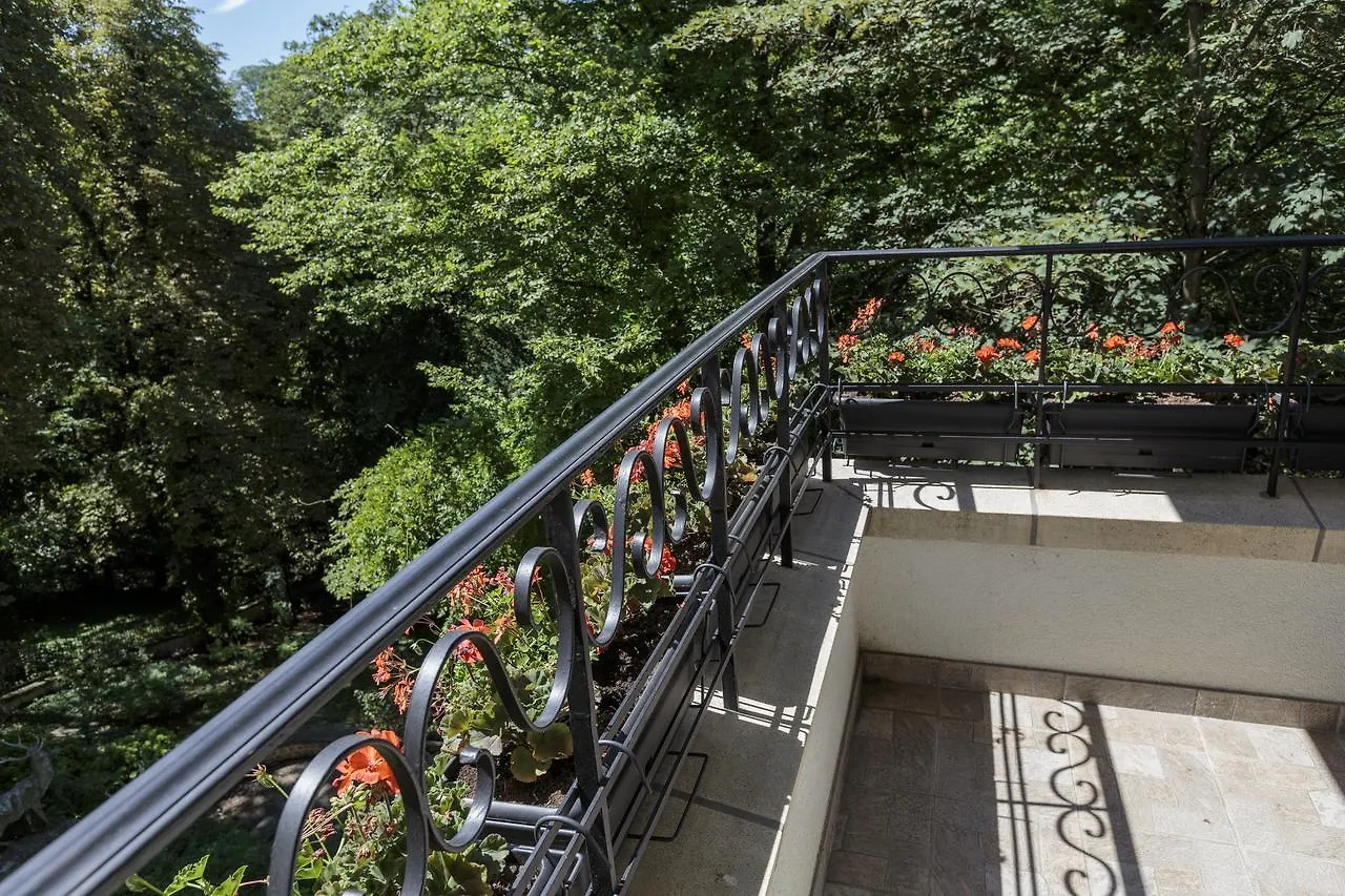 The Queen Luxury Apartments - Villa Vinicia Luxembourg Luxembourg